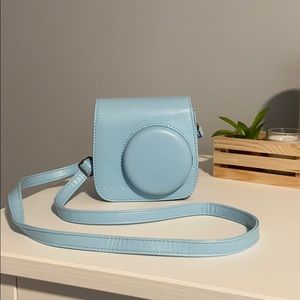 Caiul light blue camera case!